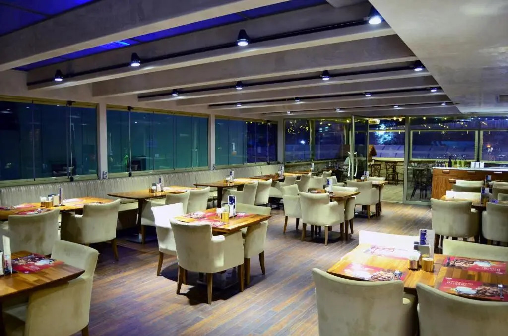 Orya Hotel