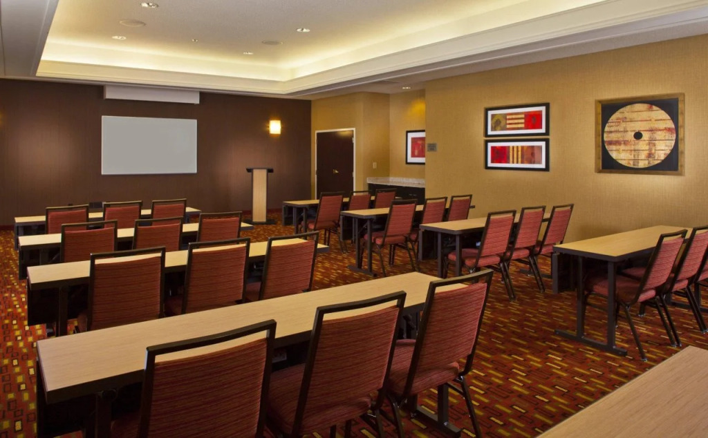 Courtyard by Marriott New Orleans Metairie