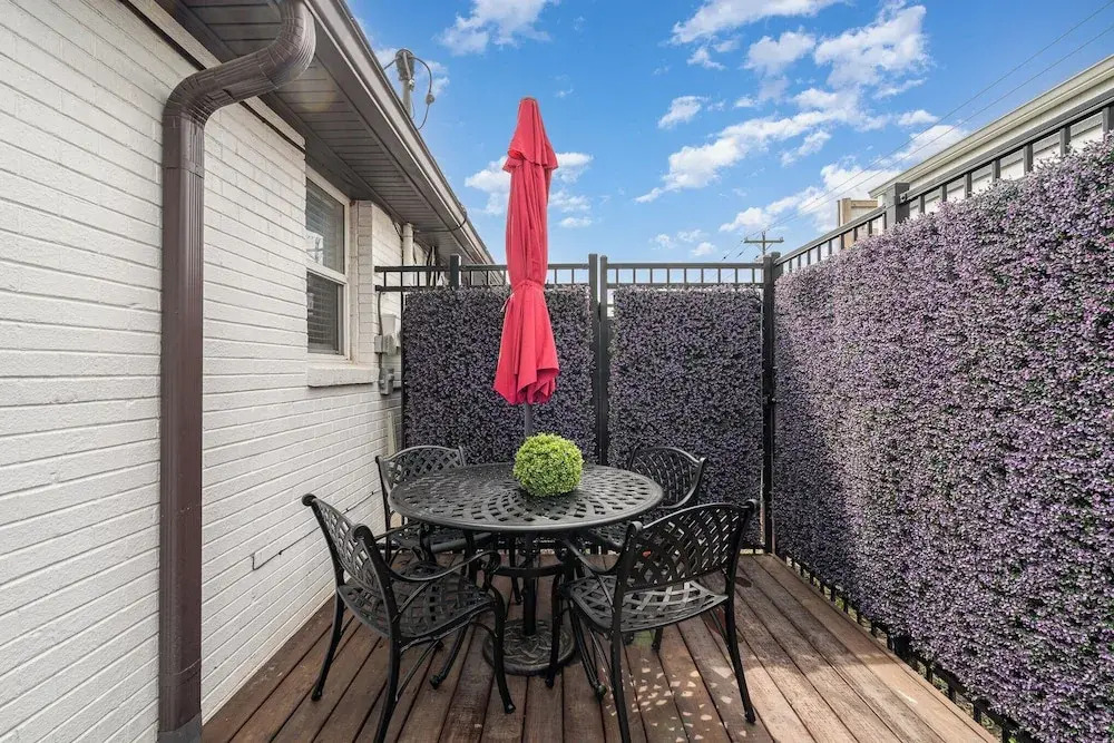 Lucent Pearl - Private Patio - Near Broadway