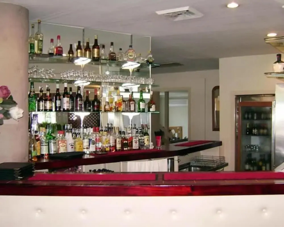 River Park Motor Inn