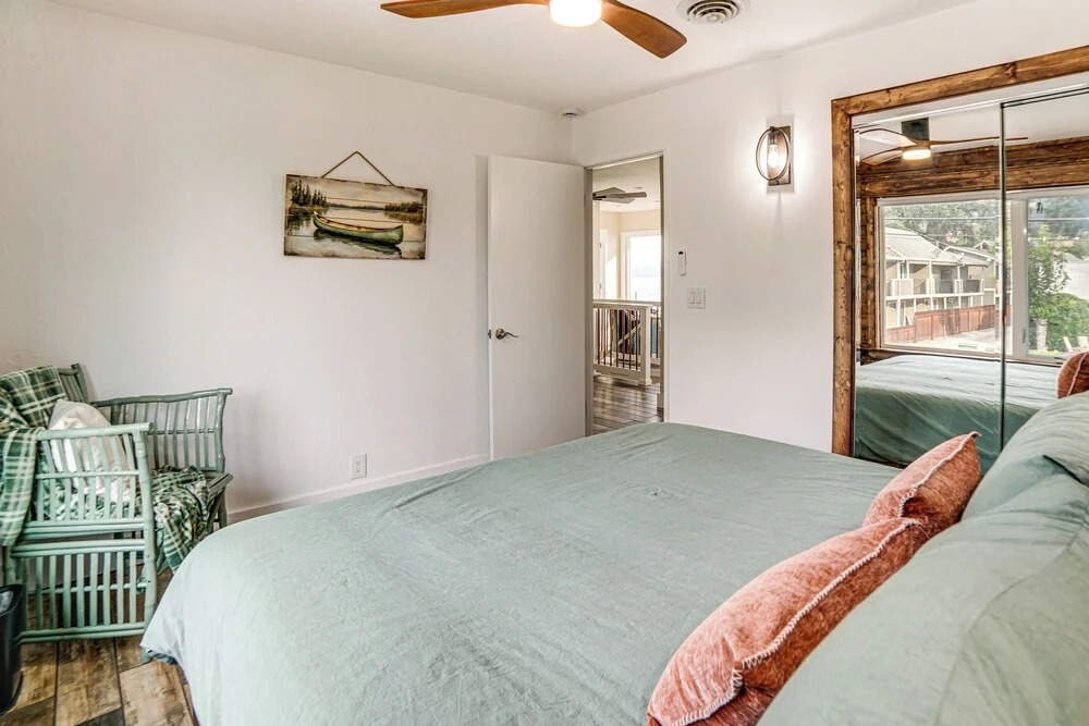 Waterfront Clear Lake Home w/ Game Room & Deck!
