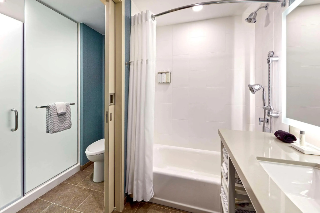 Anaheim Resort Suites