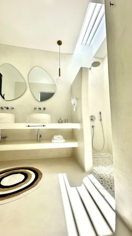 Myconian Theros Luxury Suites