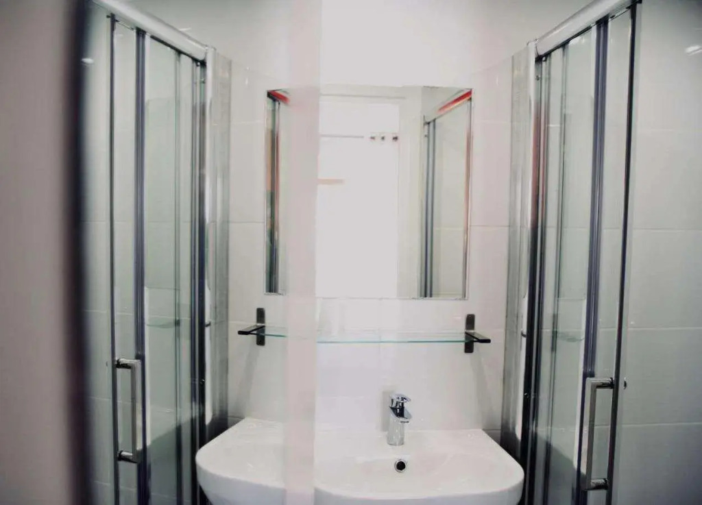 Amadeus Hotel