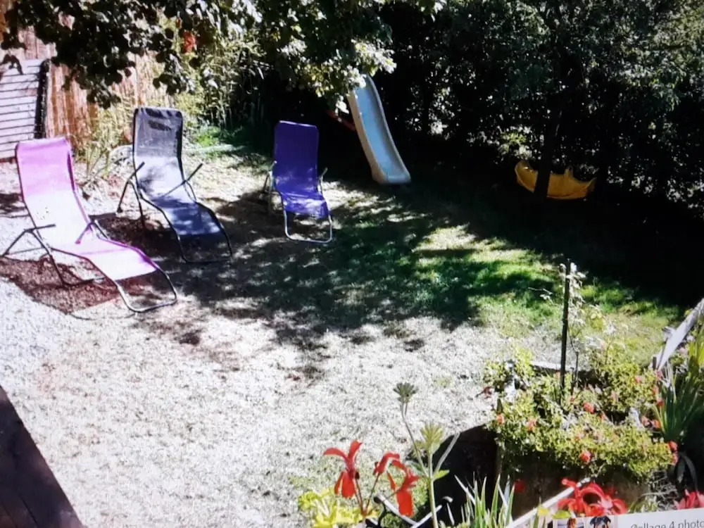 House With 3 Bedrooms in Villeneuve, With Enclosed Garden and Wifi