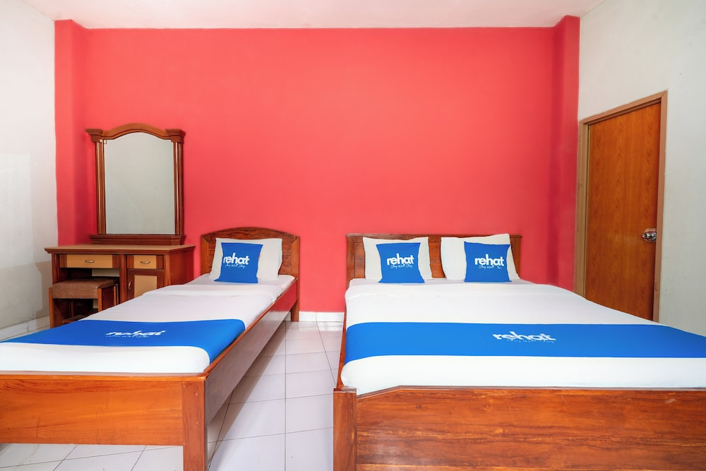 Rehat at Abadi Hotel Tasikmalaya