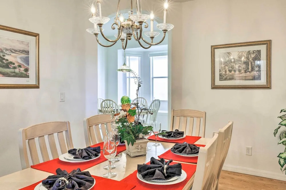 Family-friendly Escape w/ Smart TVs & Themed Rooms