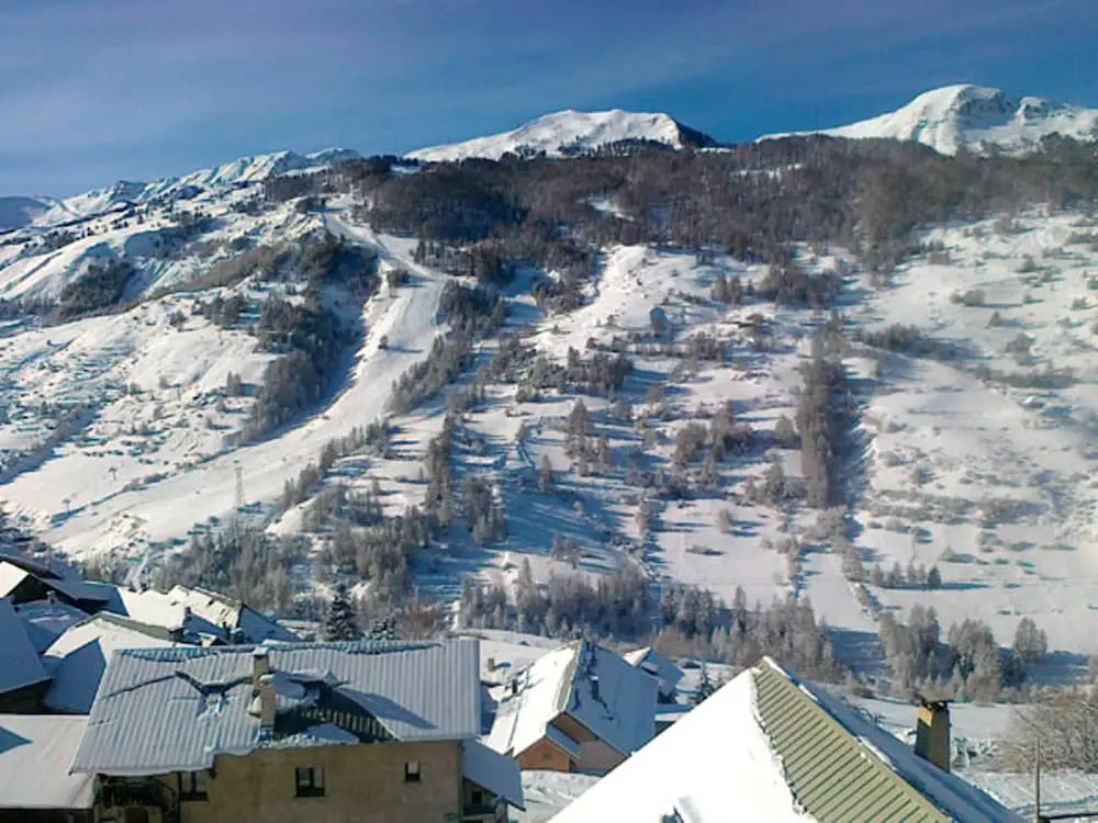 Property with 14 Bedrooms in Vars, with Wonderful Mountain View, Furnished Terrace And Wifi - 2 Km From the Slopes