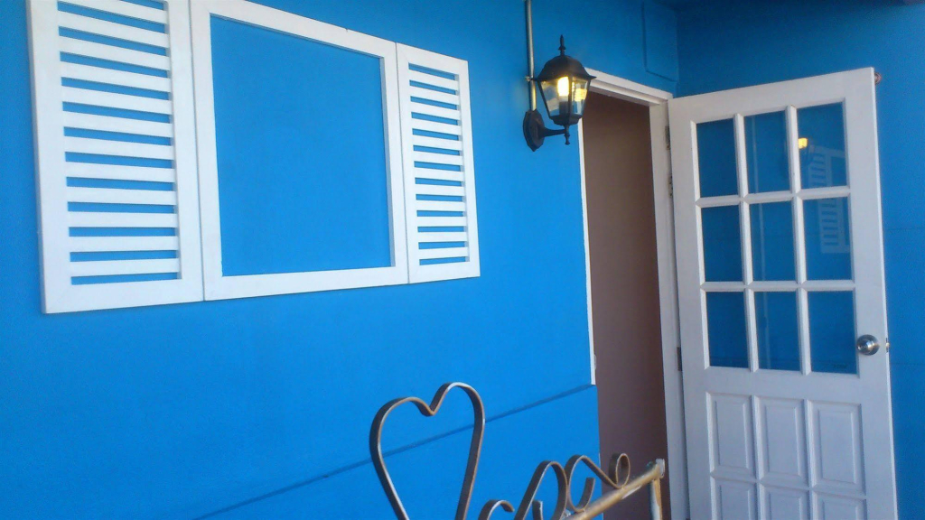 B-trio Guesthouse
