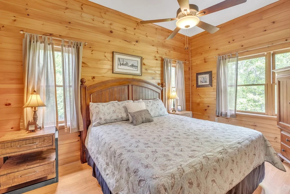Heavenly Views - Amazing Mountain Views 8 Bedroom Cabin by Heavenly Views Resort