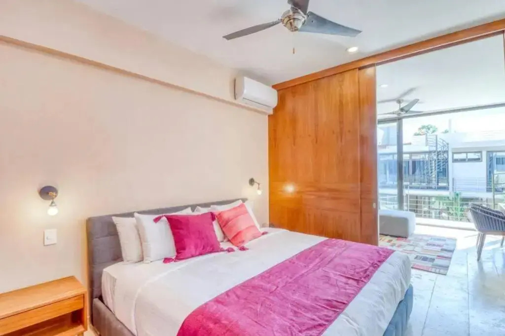303 Amena Great Apt with Private Pool and Gym