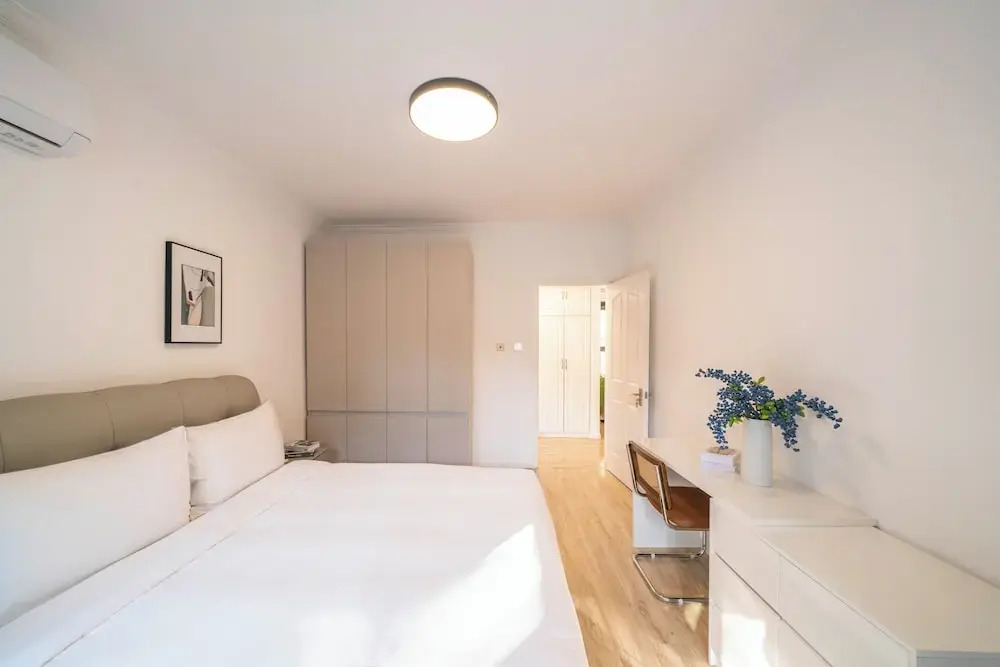 Tyms Tianshan 2BR Residence near Metro
