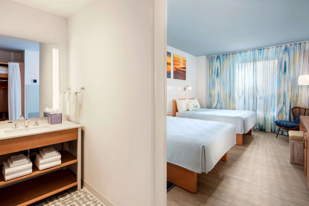 Universal’s Endless Summer Resort - Dockside Inn and Suites