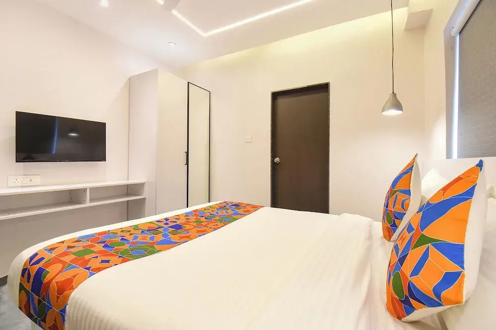 FabHotel Olive Suite - Near Airforce get