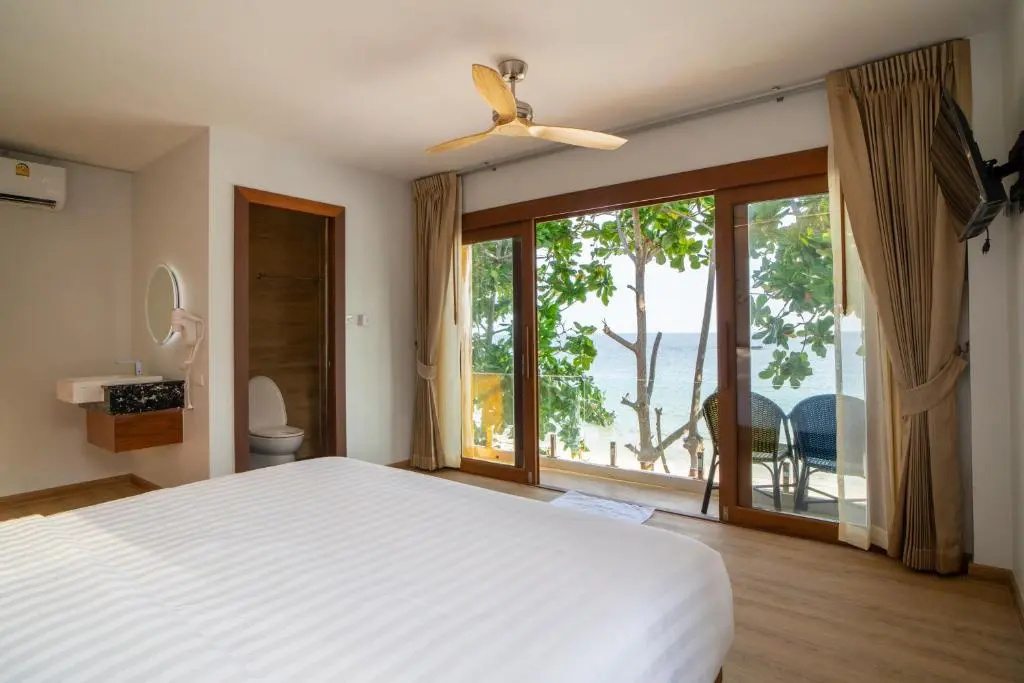 Diamond Beach Resort