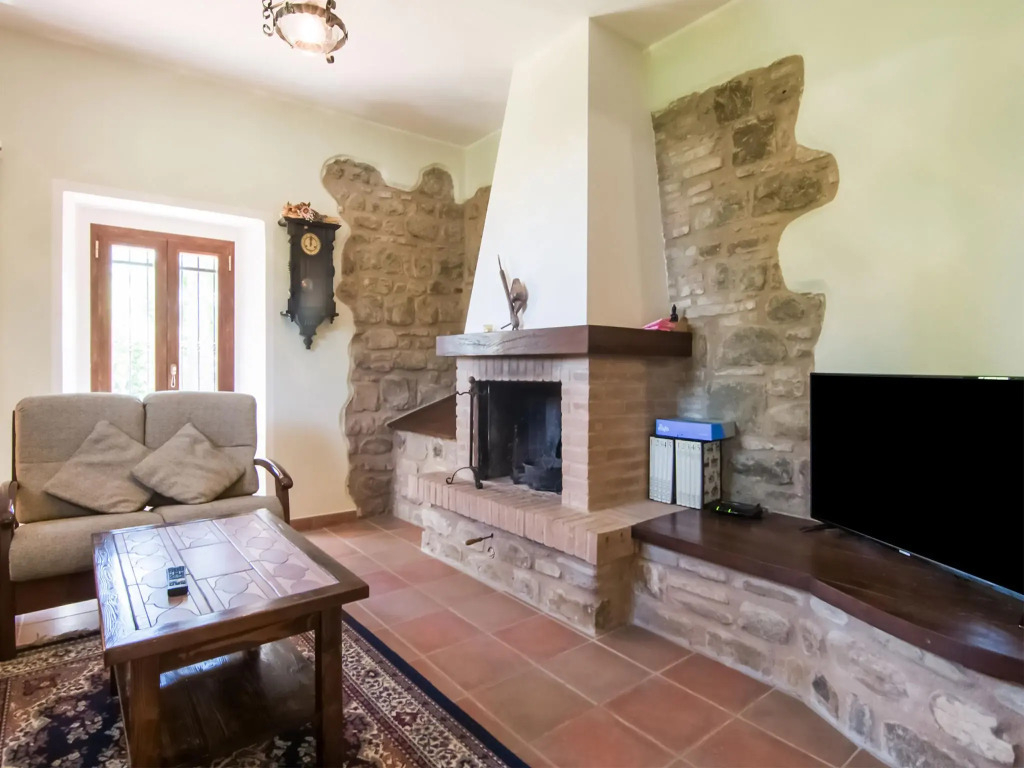 Villa in Tavoleto with pool