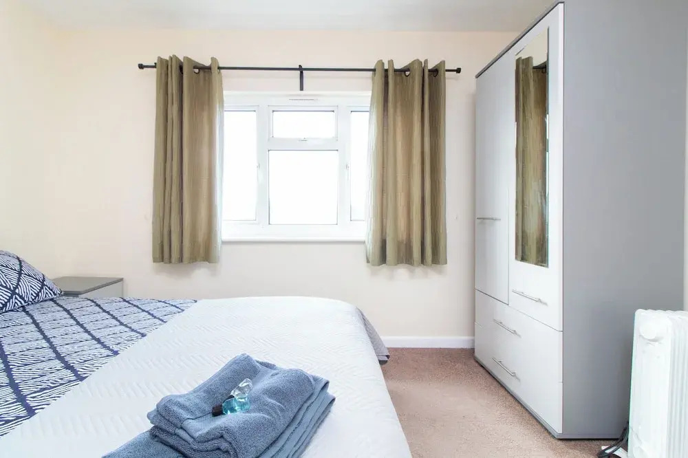 Thornbury Guest House Room 8