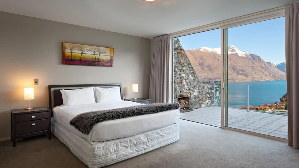 Luxury 4 Bedroom Villa in New Zealand, Queenstown Villa 1007