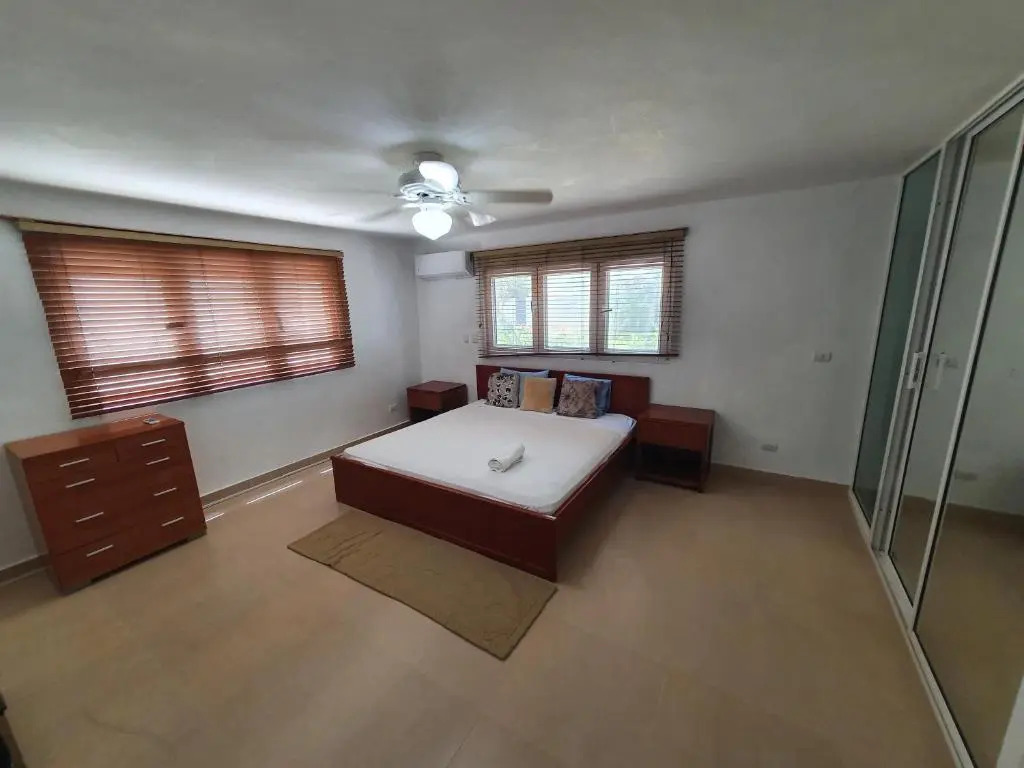 Playa Laguna 65 5 bedroom Villa