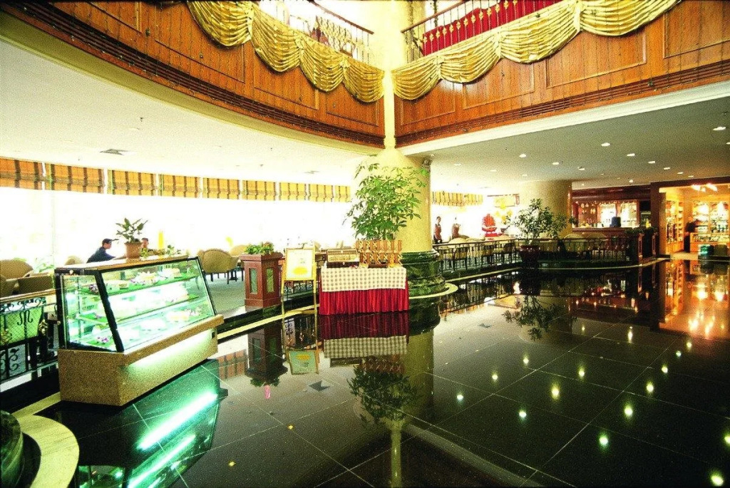 Lushan Hotel