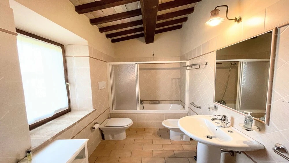 Contemporary Villa With Pool - Spello By The Pool - Sleeps 11 Exclusively Yours