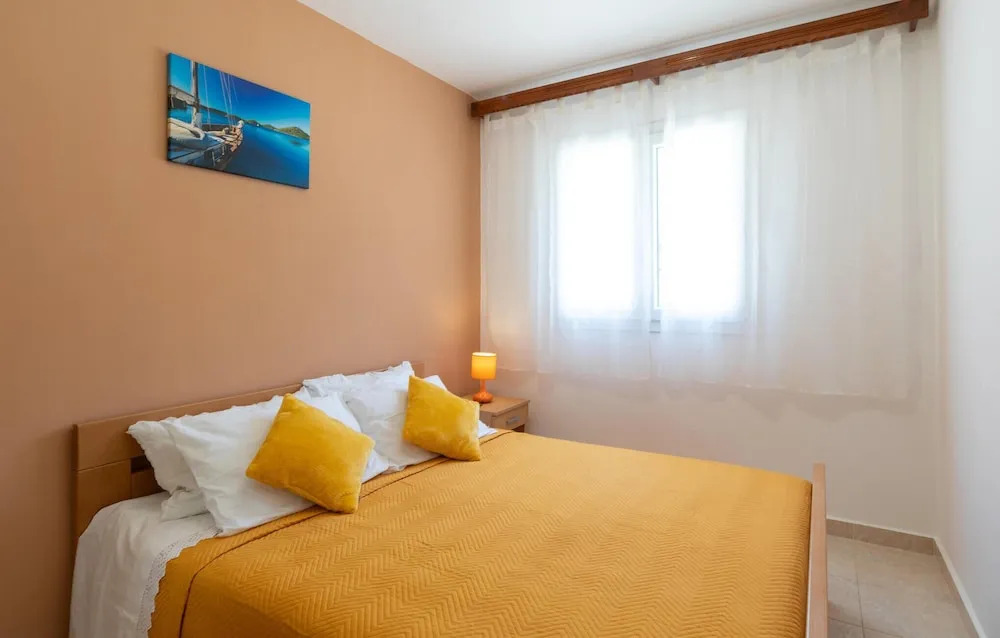 Beautiful Home in Prizba With Wifi and 3 Bedrooms