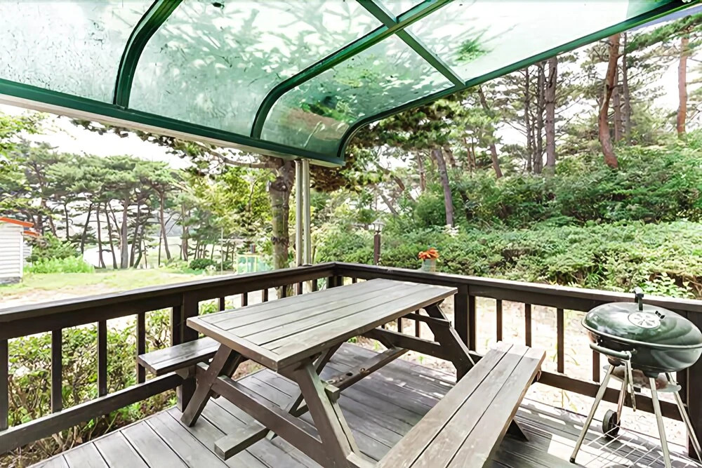 Taean Second Story Pension
