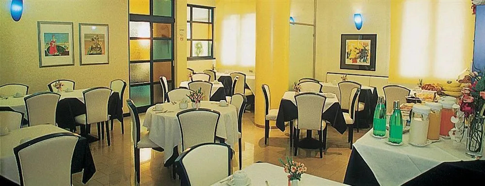 Hotel Gamma