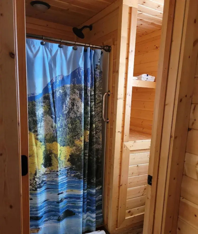 Al's Hideaway Cabin and RV Rentals LLC
