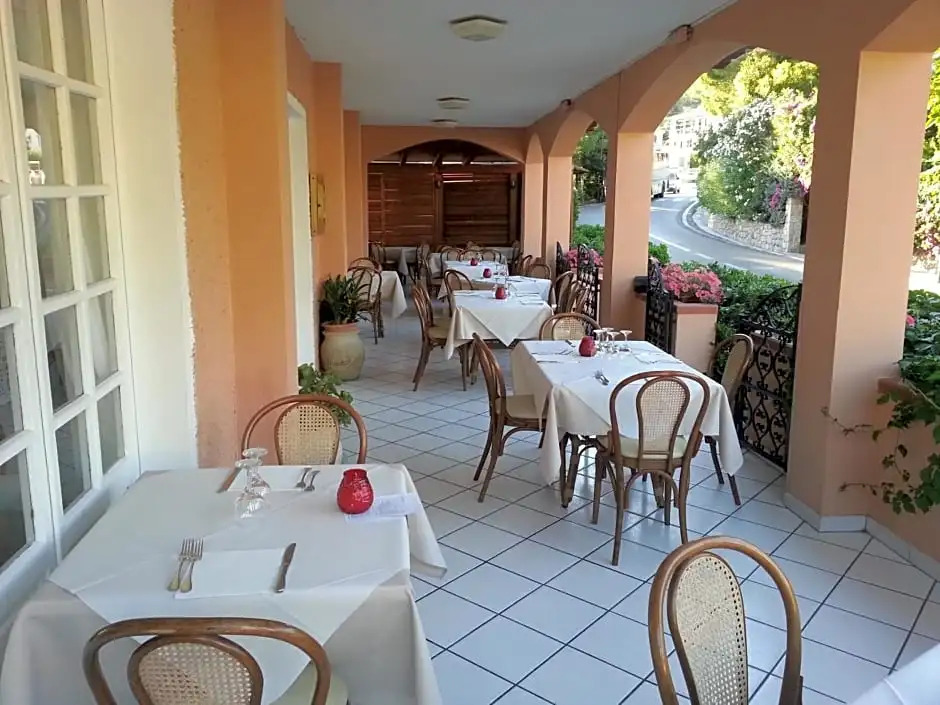 Hotel LOgliera