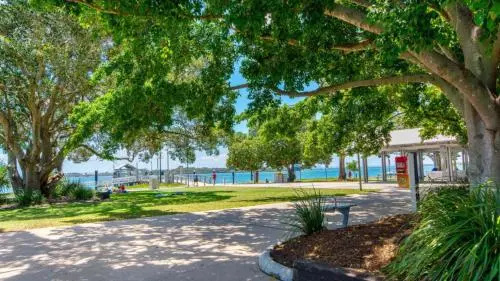 Bring the family, dog and the boat to Welsby Pde, Bongaree