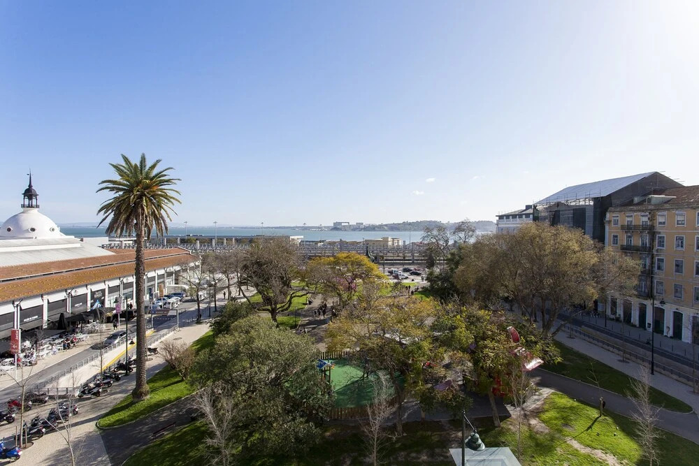 ALTIDO Elegant 1-bed flat, moments from the Cais do Sodré train station
