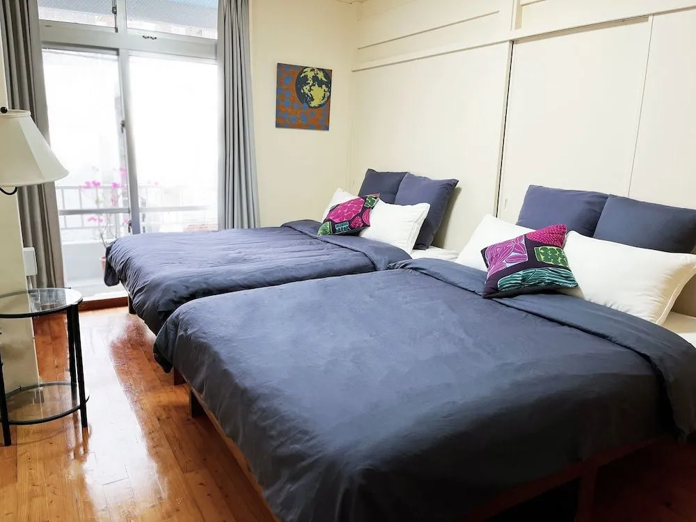 Pineapple Hotel