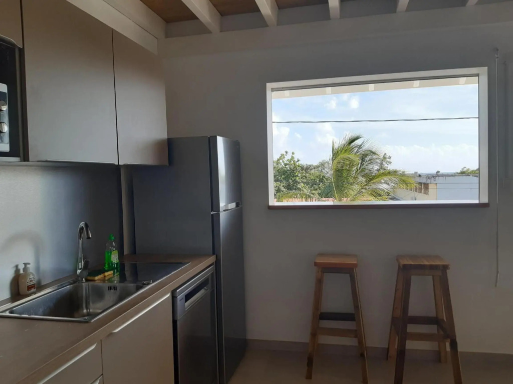 Appartement neuf a 150 metres de la mer wifi