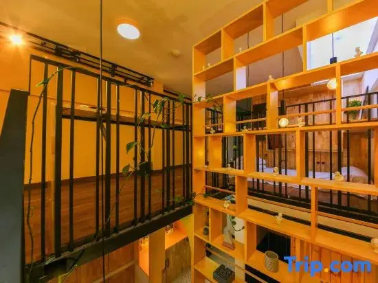 Zheyouwujian Loft Minimalist Light Luxury Smart Homestay (Mengzi Nanhu Park)