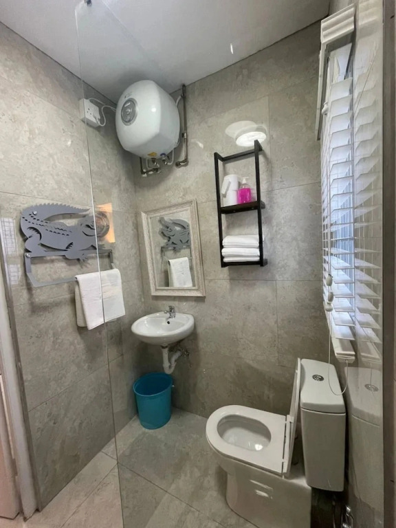 El Pantheon Guest House and Apartments