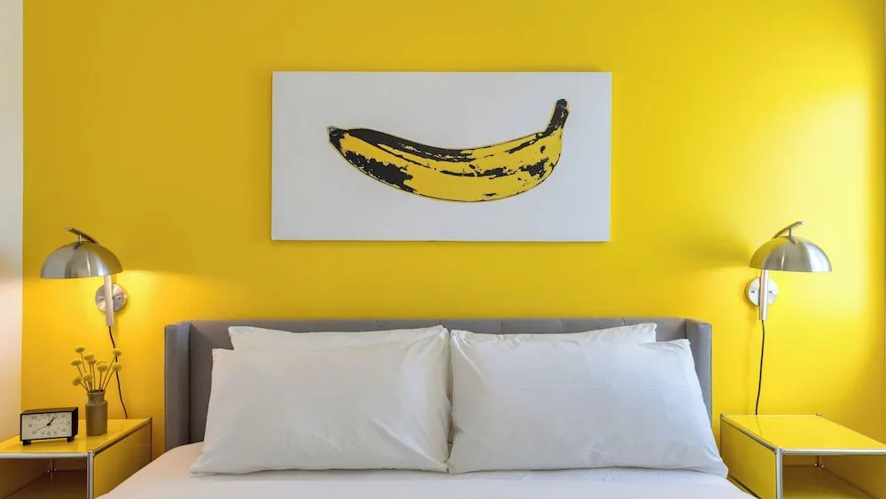 916 Main 12 Unit Buyout - 30bdrs! Prvt Two Floors