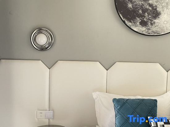 "The Land of the Forest" apartment hotel