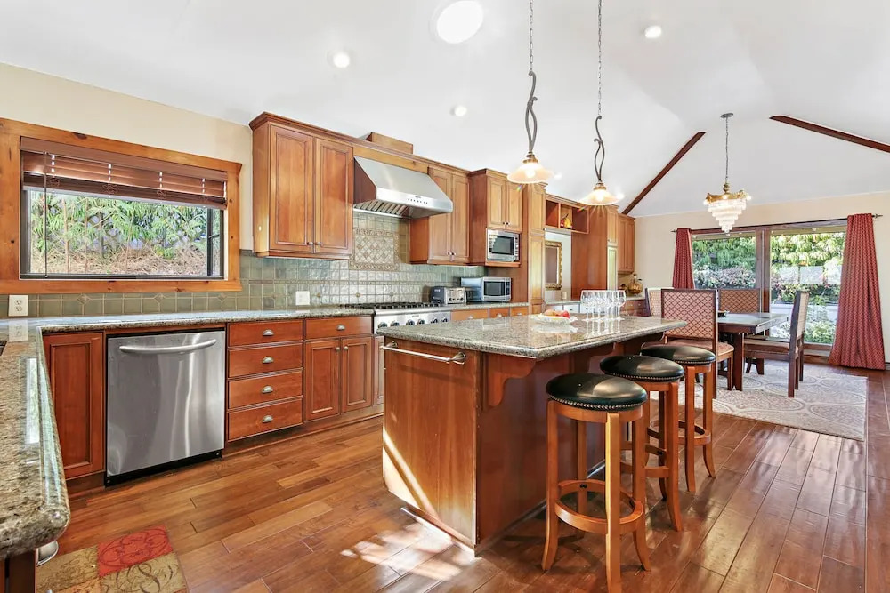 Luxe 3br W/ Stunning Canyon Views 3 Bedroom Home