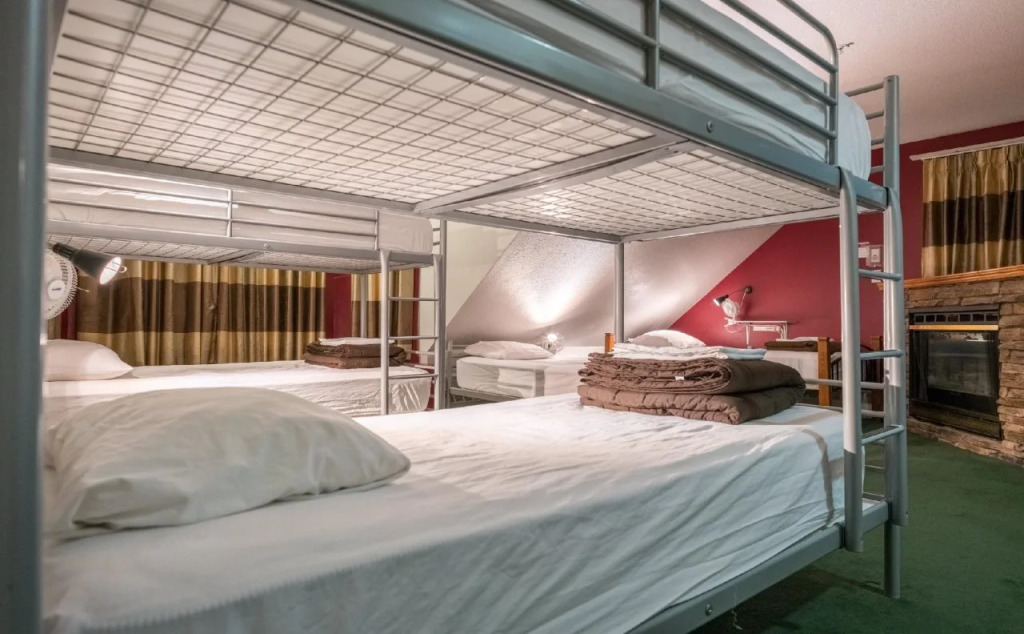 Samesun Banff Hostel