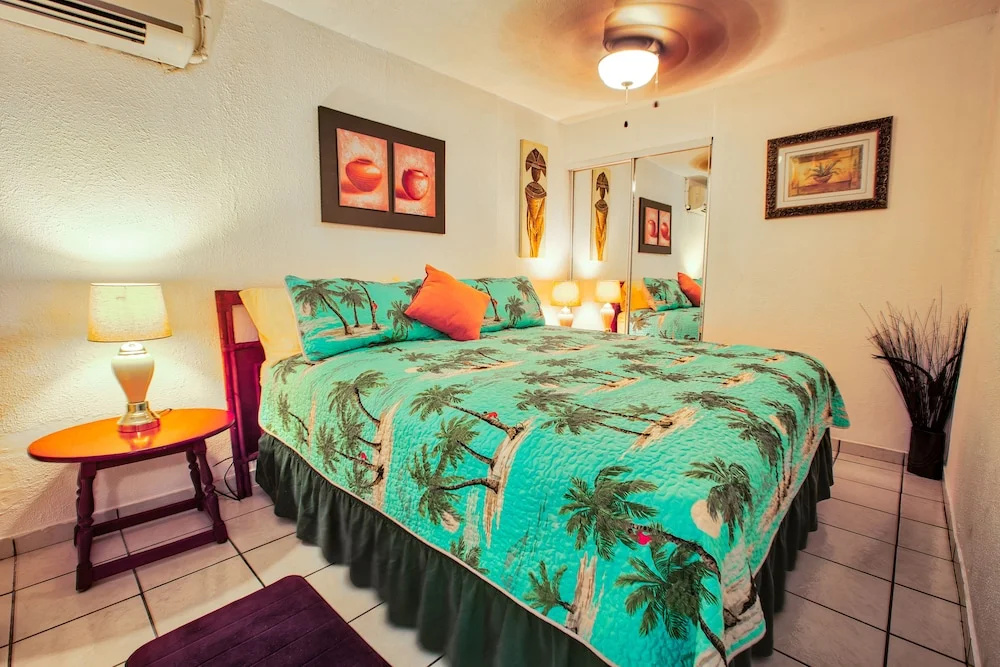 Coconut Palms Rincon