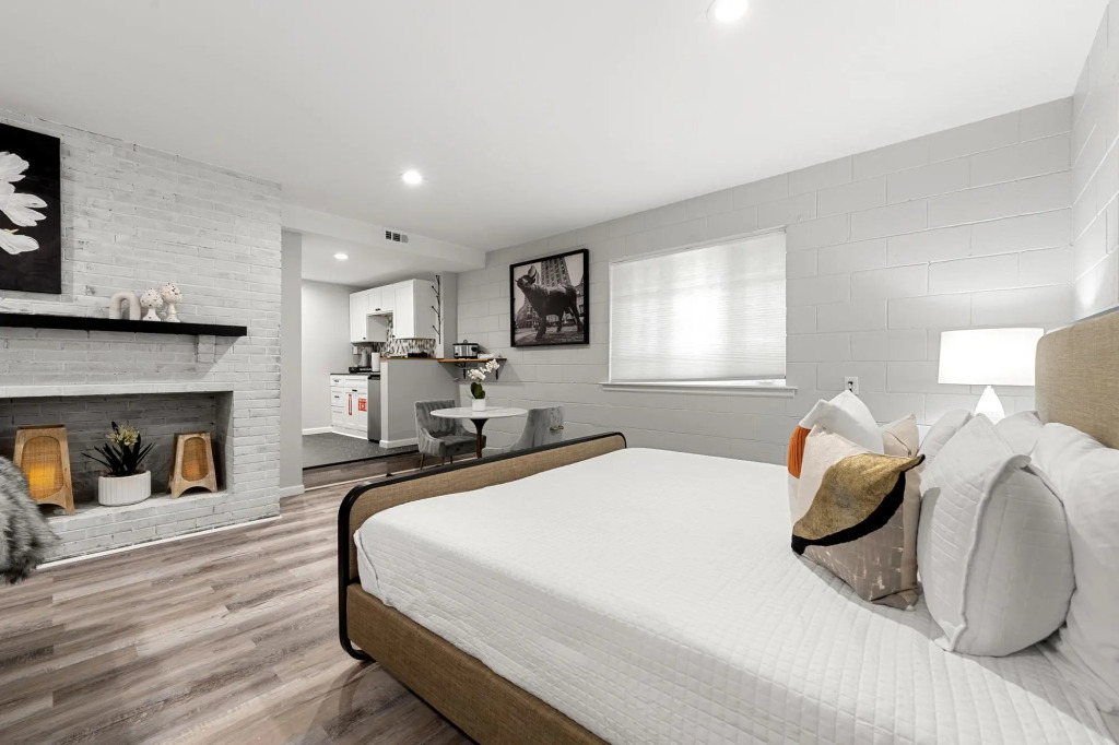 1101 Norwood Unit C