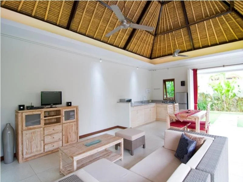 Villa Warna Warni