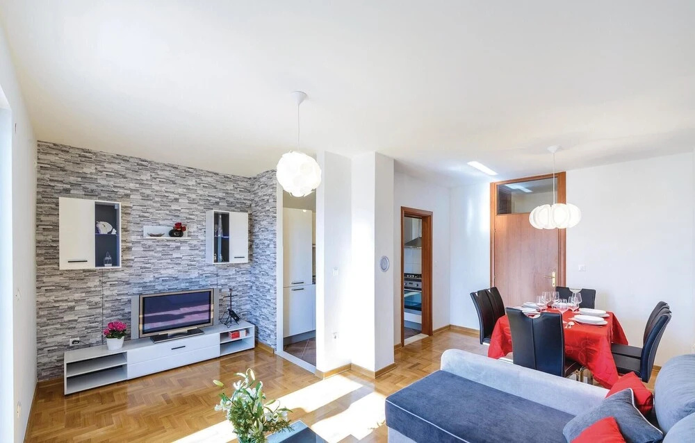 Beautiful Home in Cavtat With Wifi and 2 Bedrooms