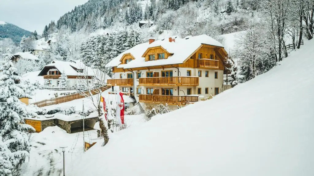Nordic Lodge - Suite Hotel