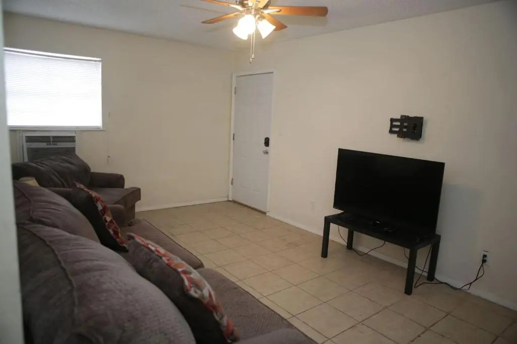 Apartment next to Fort Sill Entrance Gate