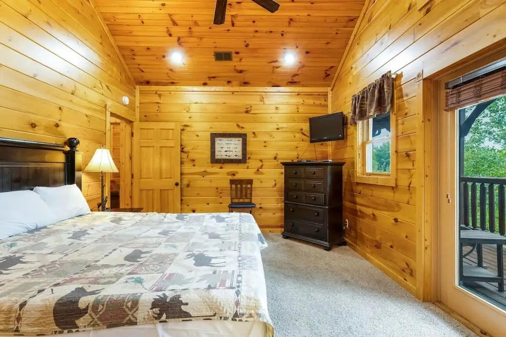 Private 8BR Gatlinburg Cabin w Amazing Views