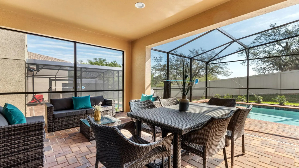 7BR Disney Getaway w Games Projector Pool SPA