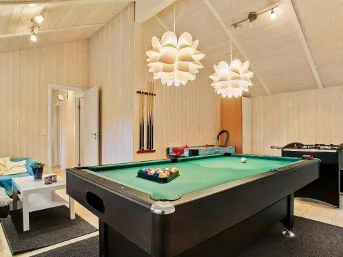 Four-Bedroom Holiday home in Løkken 10