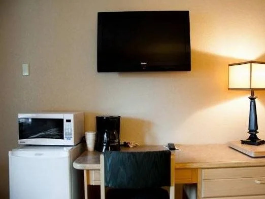 Morden Motor Inn